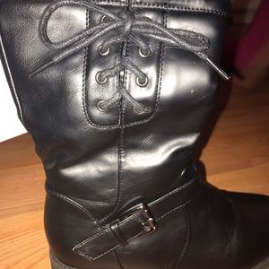 leather black boots